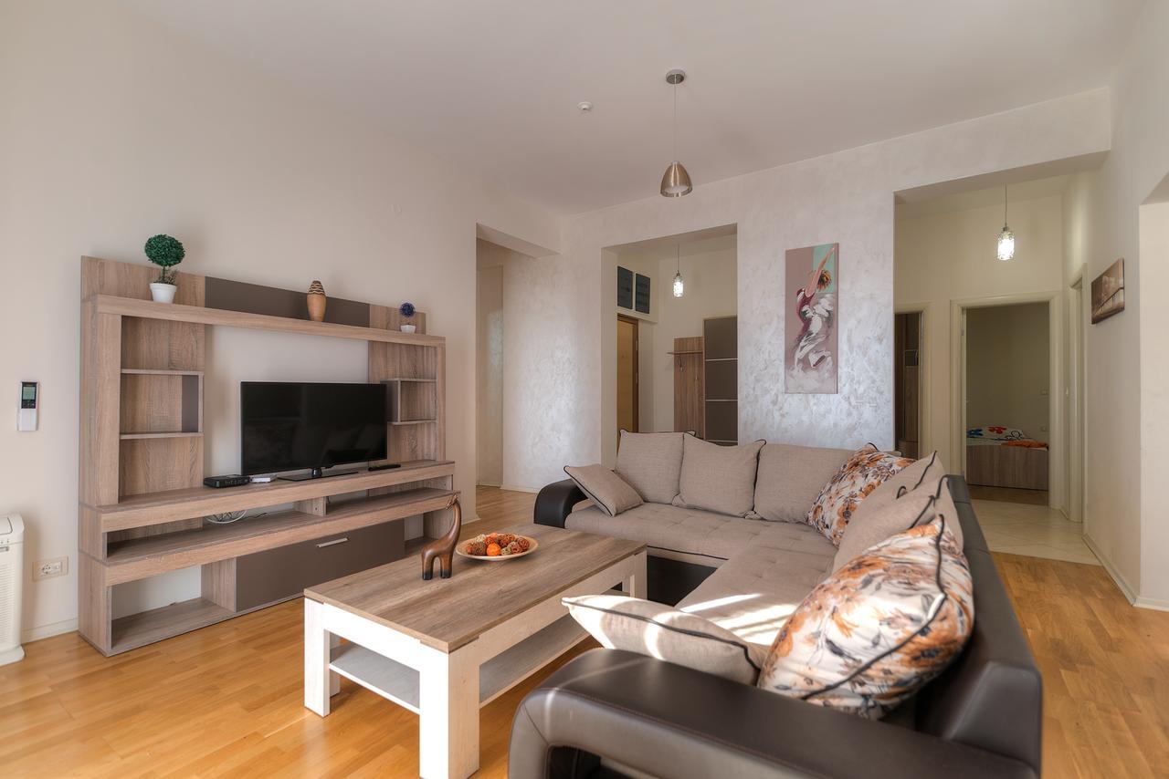 Apartments Harmonia Colours Будва Екстер'єр фото